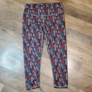New Fabletics XS Chevron Leggings - Red and Blue